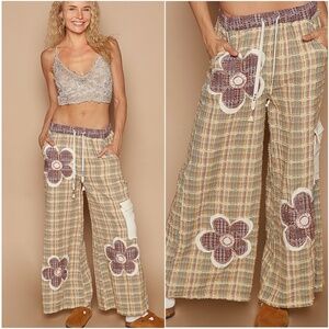 POL Multicolor Textured Floral Patchwork Pockets Wide leg Pants